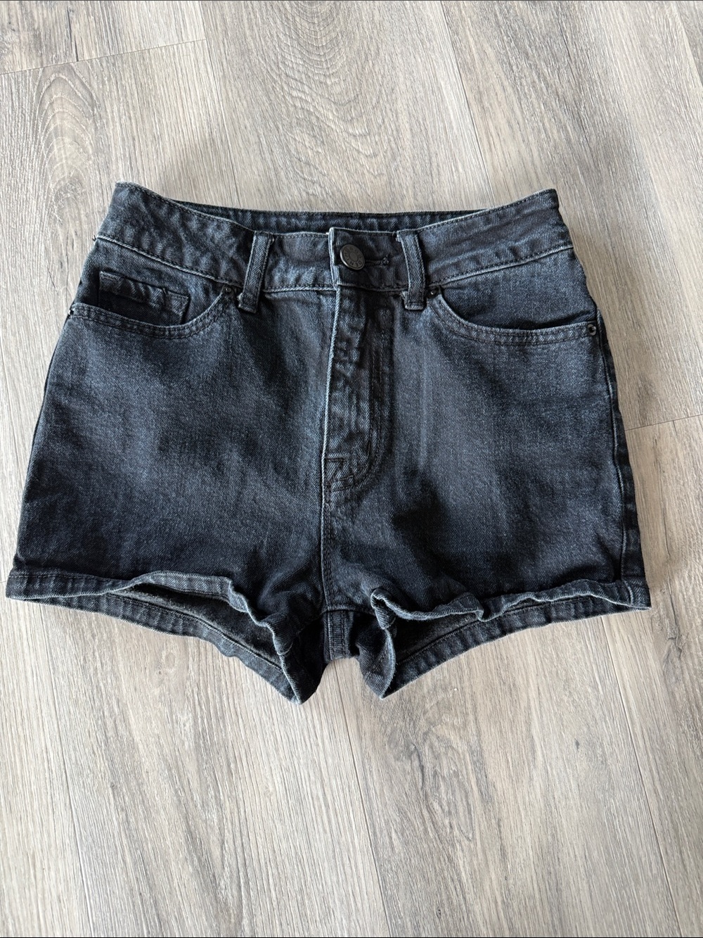 BDG Black Washed Denim High-Rise Jean Shorts size 24